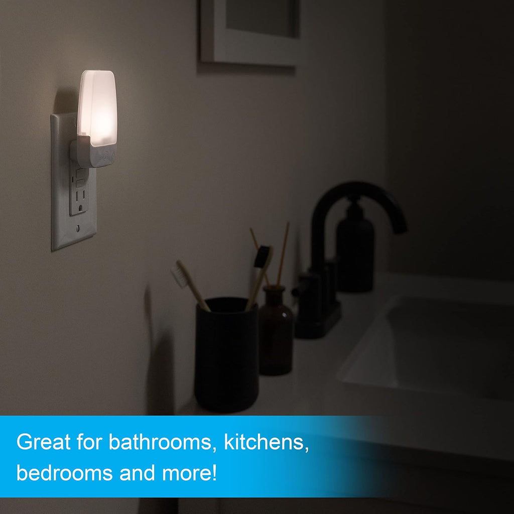 Night Light. Plug-in. Dusk to Dawn Senso